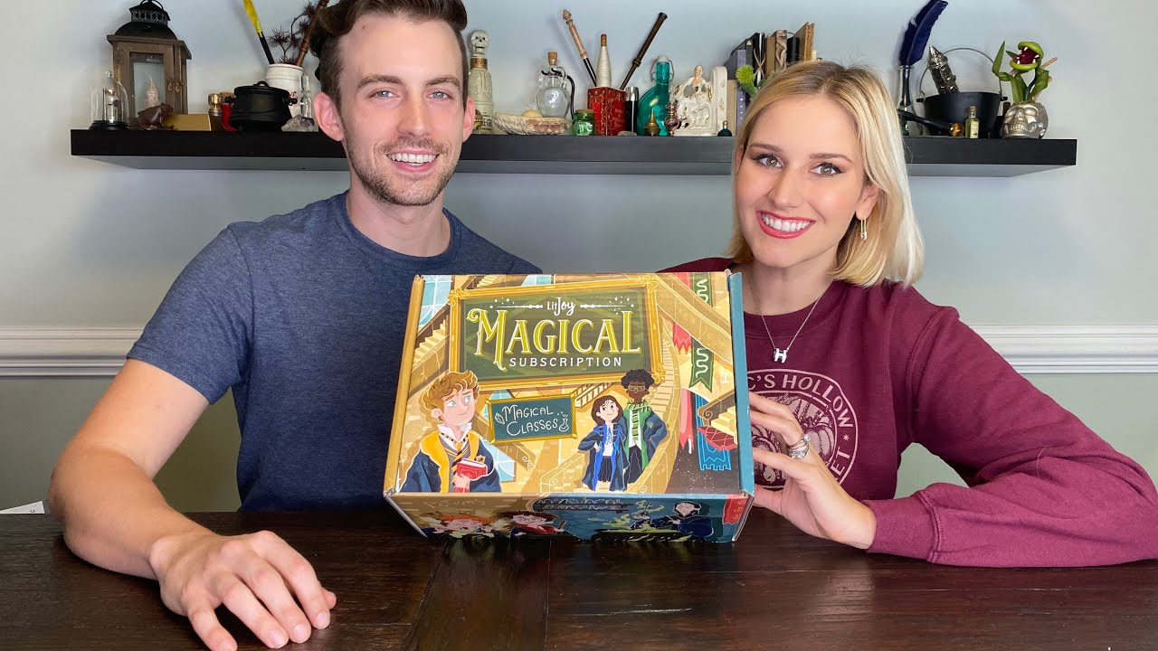 Unboxing "Magical Classes" Magical Subscription Box from Litjoy!