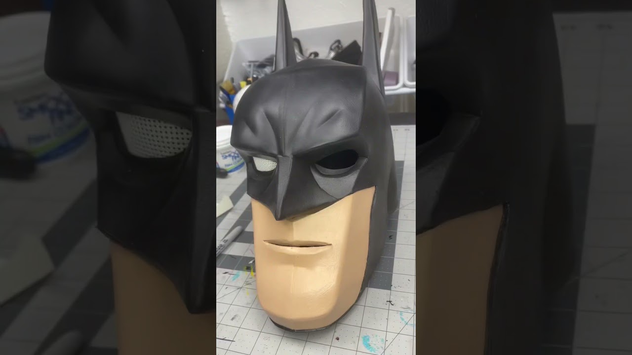 Batman Cowl DIY #batmancostume #batmancosplay #diycosplay #cosplaytips #cosplaycraft #artcraft #art