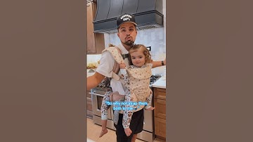 Bagaimana Ayah Bisa Menggendong Dua Anak Sekaligus