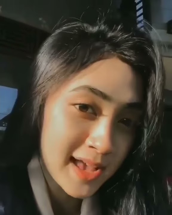 Cewek cantik stori wa selamat hari jumat😗