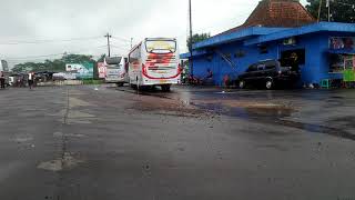 Bus eka cepat keluar terminal bobotsari