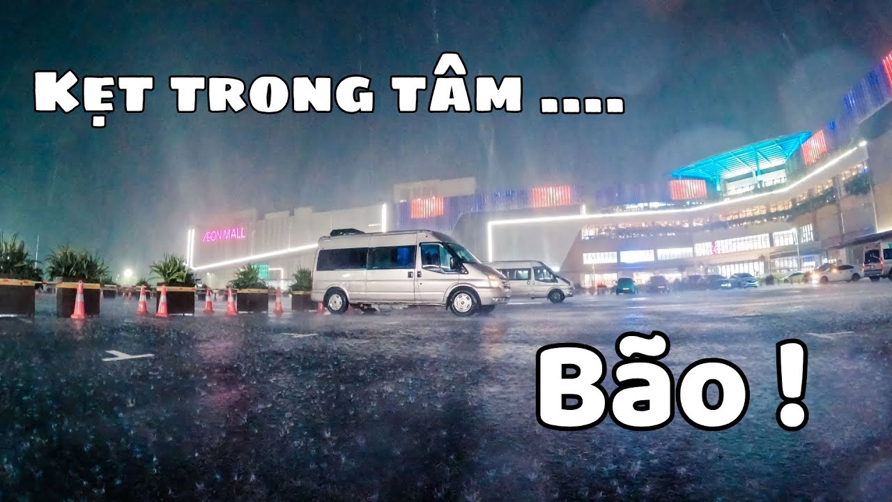 Kẹt trong tâm bão tại Huế | Cuộc sống trên xe nhà di động | KemKay