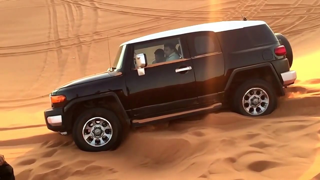 Toyota Fj Cruiser Stuck In Saudi Arabian Desert Youtube