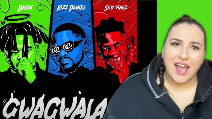 Gozal qizlarning etagidagi fotosuratlari Yalangoch va kulgili aktrisalar