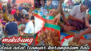 Tradisi Mekibung Desa Adat Tianyar Karangasem Yang Tetap Bertahan.