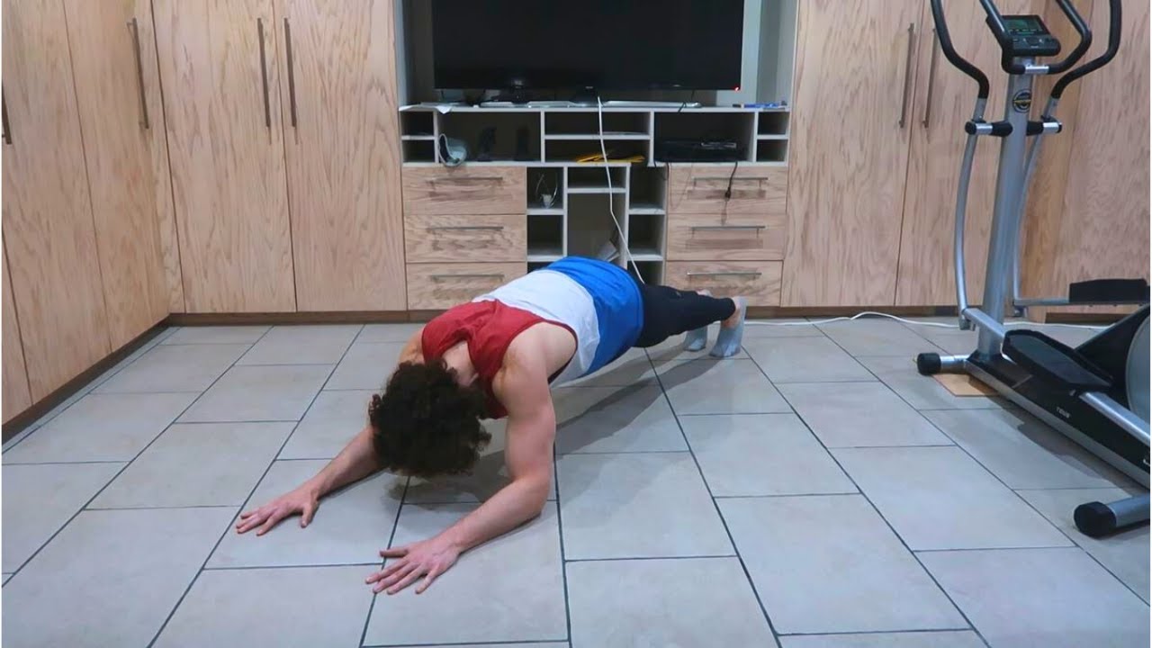 RUTINA PARA PECHO Y TRICEPS EN CASA (SIN EQUIPO) - YouTube