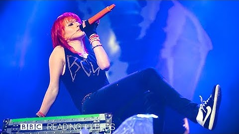 Paramore Live At Reading Festival 2010 [Full Concert]