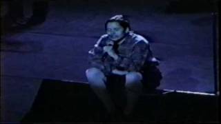 10,000 Maniacs - Gun Shy (1989) New Haven, CT