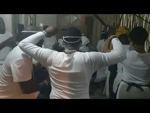 AMAWELE OOFAKU - EMZINI WETHONGO