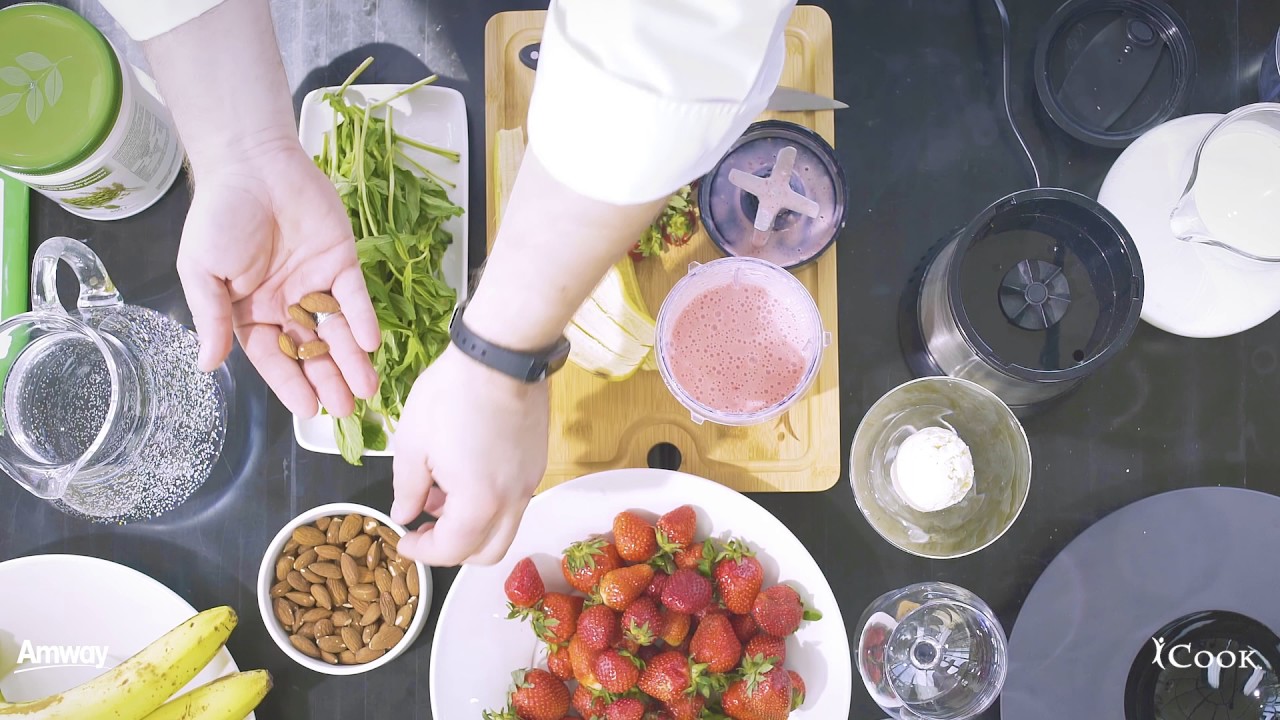 Алексей Семенов: летние рецепты с iCook Блендером