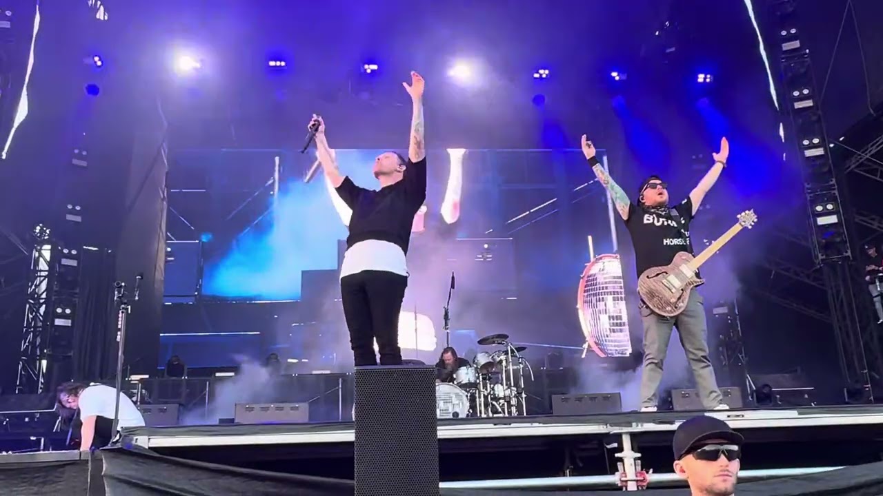 Shinedown Ocean City Maryland Fly from the Inside with Brad Stewart/ Planet Zero