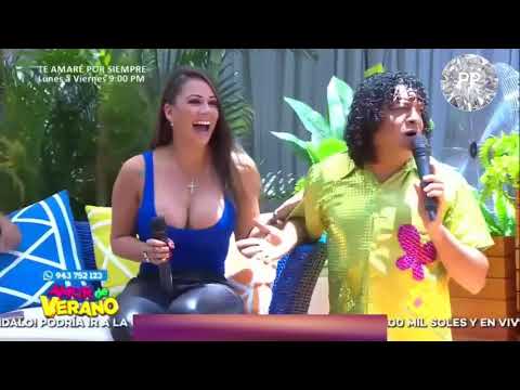 Melissa Klug Pechugona en Black Pants Amor de Verano