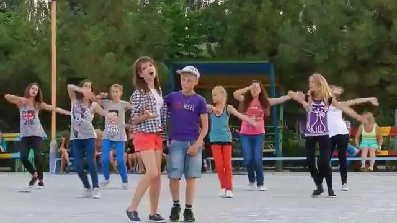 Танец шафл банд одесса. Короткие танцульки видео. Стихи о вальсе короткие и красивые. Стихи про танцы для детей. Нужен танец короткий но красивый.