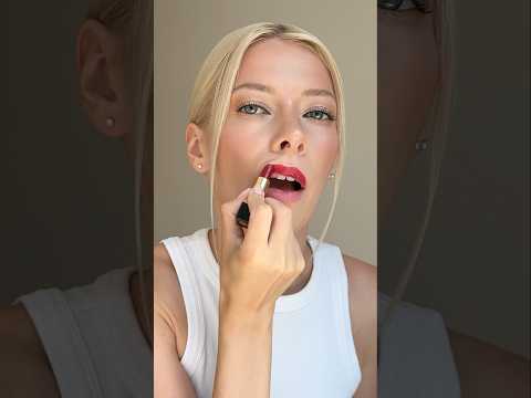 Redlipstick Swatching Ysl Beauty Rouge Pur Couture Satin Lipstick With Ceramides R1 Le Rouge