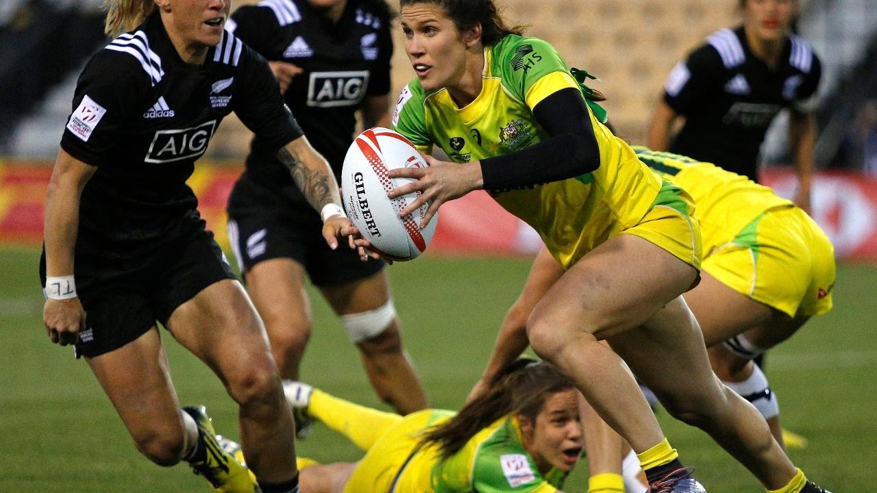 TRY TIME! Australia's Charlotte Caslick scores against NZ 