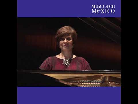 Felicitación y recital de la pianista Silvia Navarrete