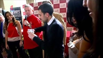 Dynamo Magician card shuffle