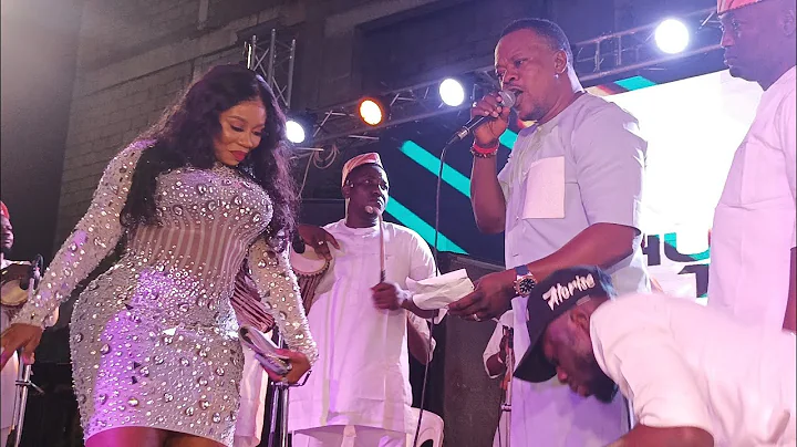 ACTRESS WUNMI TORIOLA DANCING WITH LANRE TERIBA AT NEW YEAR FESTIVAL
