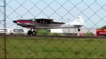 Cessna 195 Taildragger Groundloop at high speed with crosswind