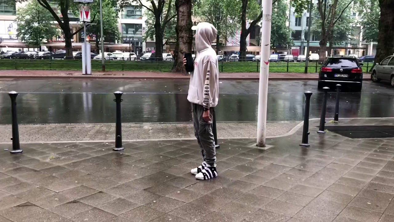 MANS NOT HOT SHUFFLE FUNNY ! Houseshuffle