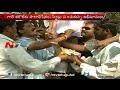 Followers cleanse Gali Janardhan Reddy's cut out with milk - Visuals