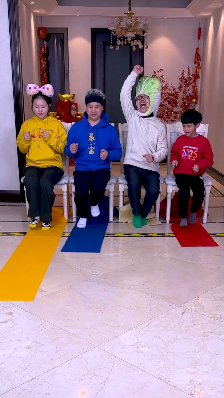 Foot Speed Challenge! Who Is The Fastest?#Funnyfamily #Partygames#Shorts#Challenge