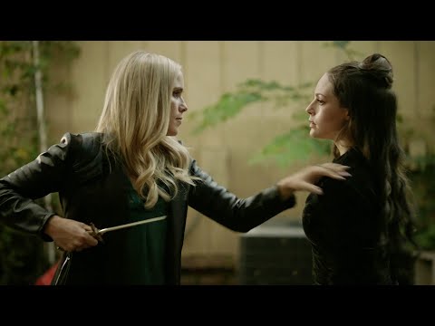 Vídeo: Em que episódio rebekah morre?