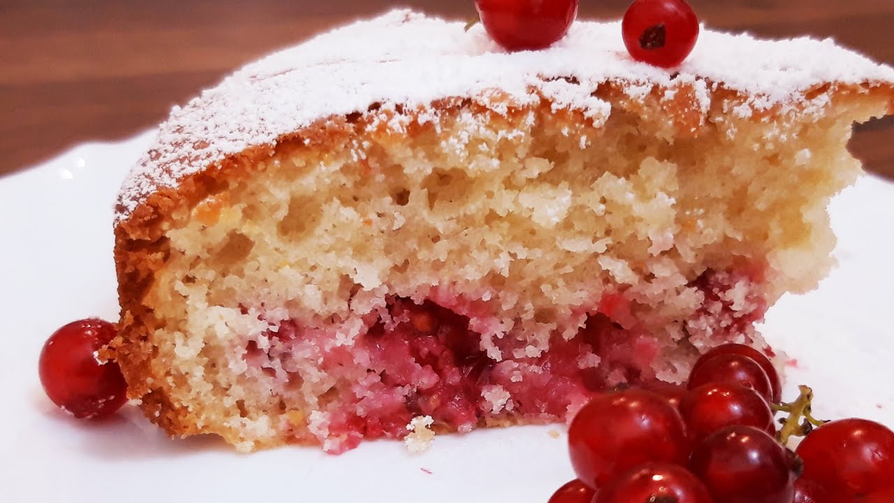 Мягкий и вкусный торт из смородины. Быстрый и легкий рецепт