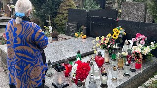 видео: Проведали любимую Анну Герман на кладбище . День рождения любимой певицы на День Святого Валентина . картинка: Проведали любимую Анну Герман на кладбище . День рождения любимой певицы на День Святого Валентина .