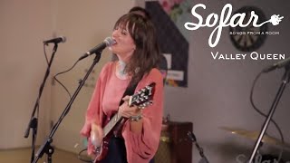 Video thumbnail of "Valley Queen - Hold On You | Sofar NYC"