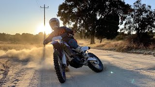 How to Flat Track Turns| Dirt Bike Riding Tip screenshot 1
