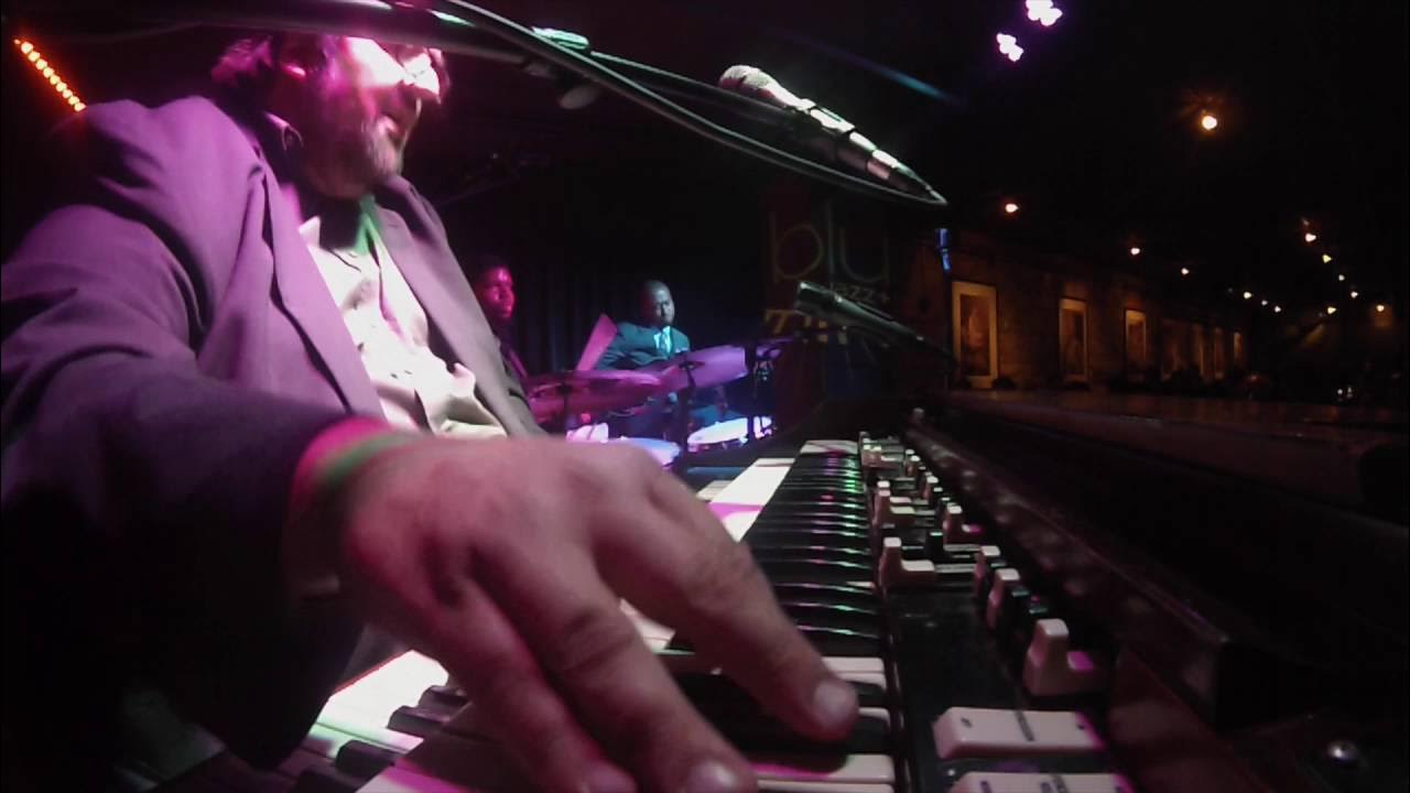 ONE HUNDRED WAYS- Joey DeFrancescoTrio ONE HUNDRED WAYS- Joey DeFrancescoTrio