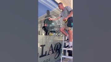 Squeegee control #shorts #howto #skills #fun #satisfying #reels #windowcleaning #happy #asmr #learn