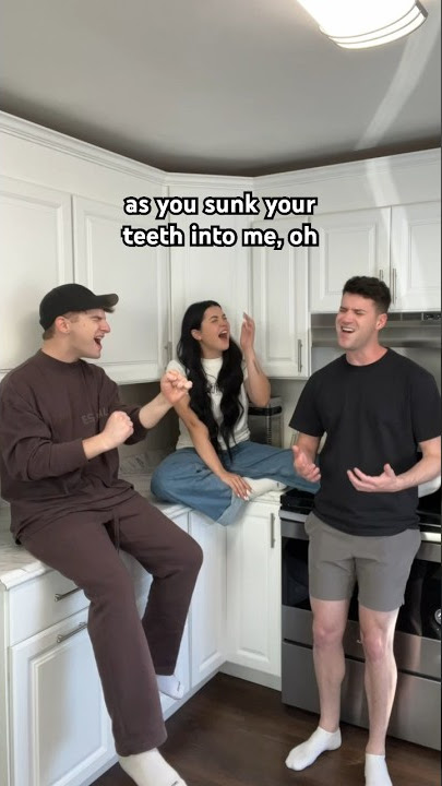 Download lagu Vampire - Olivia Rodrigo (@AnthonyGargiula @laurenspencersmith)