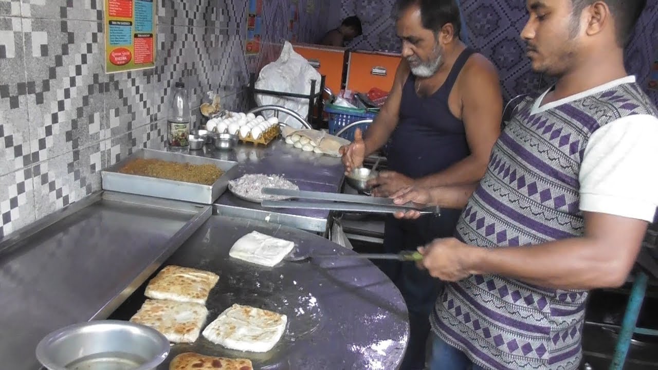 Baida Roti & Mutton Kima Mixture | TAWA Taste Of Living | Street Food Mumbai | Indian Food Loves You