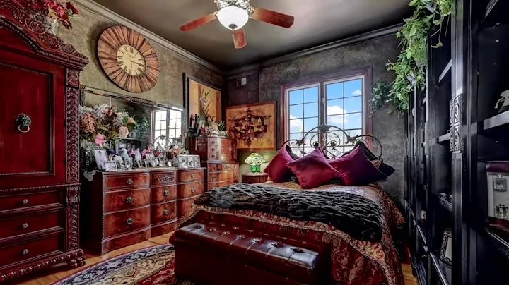 Katherine and Hank Explore a New Jersey Mansion