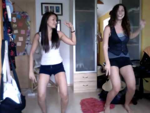nerdy dance - YouTube