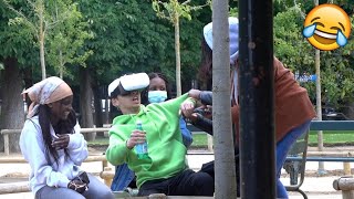 Jouer à un casque VR en public ! (+ une annonce dans la vidéo) - Prank - Nam's