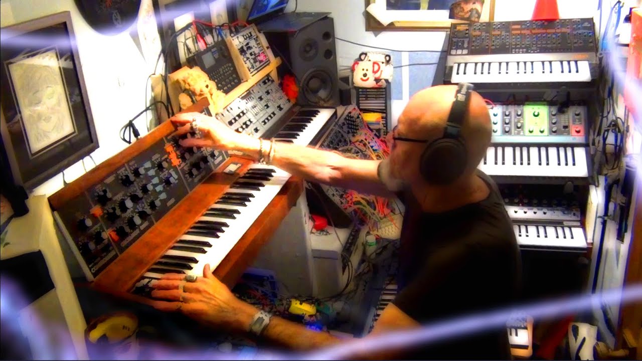 live electronic jam Berlin School style Behringer Odyssey Minimoog Monopoly MS-5 Grandmother SR16