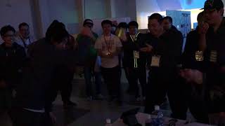 C4LAN 2017 冬 深夜に開催された謎の乳搾り対戦の様子