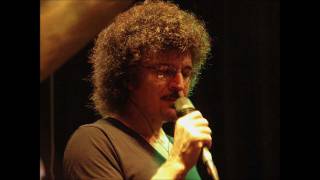 Watch Gino Vannelli Right Where I Am video