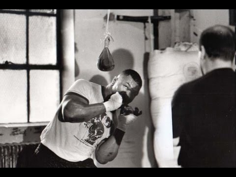Amazing Mike Tyson Defencive Boxing Skills 
