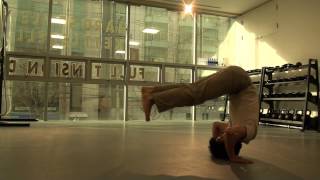 뒤굴러 할로우 플랭크 Back Extension Roll