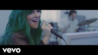 Смотреть клип Phoebe Ryan - Be Real