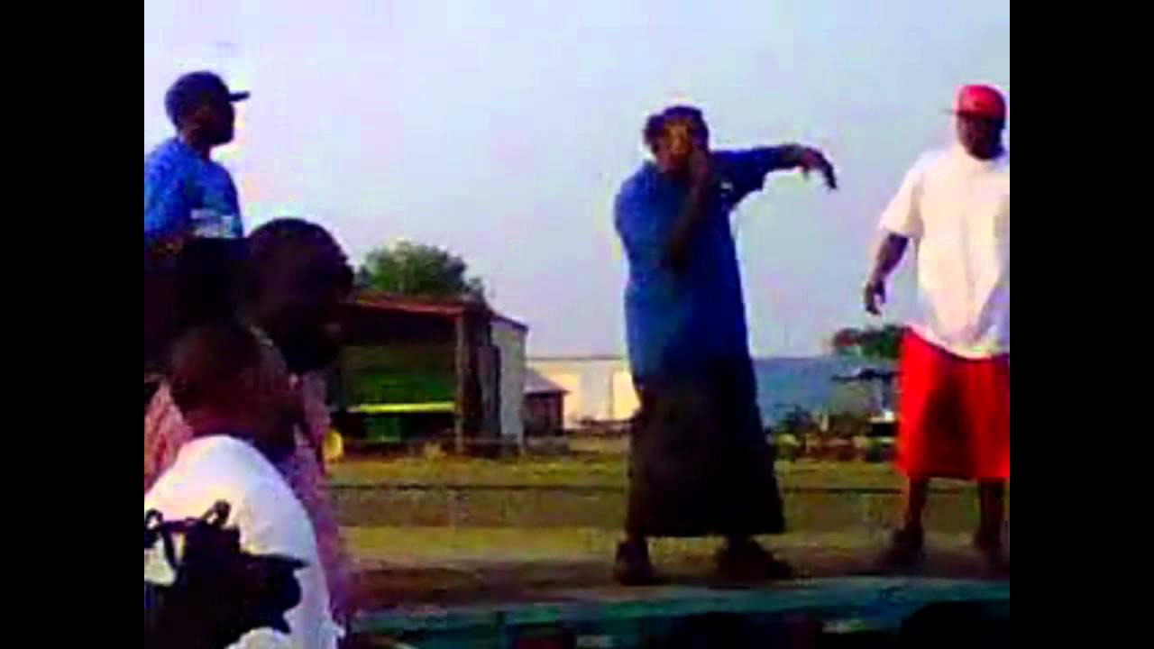 Watch Sitting up performed live in headland on YouTube Watch Sitting up performed live in headland on YouTube
