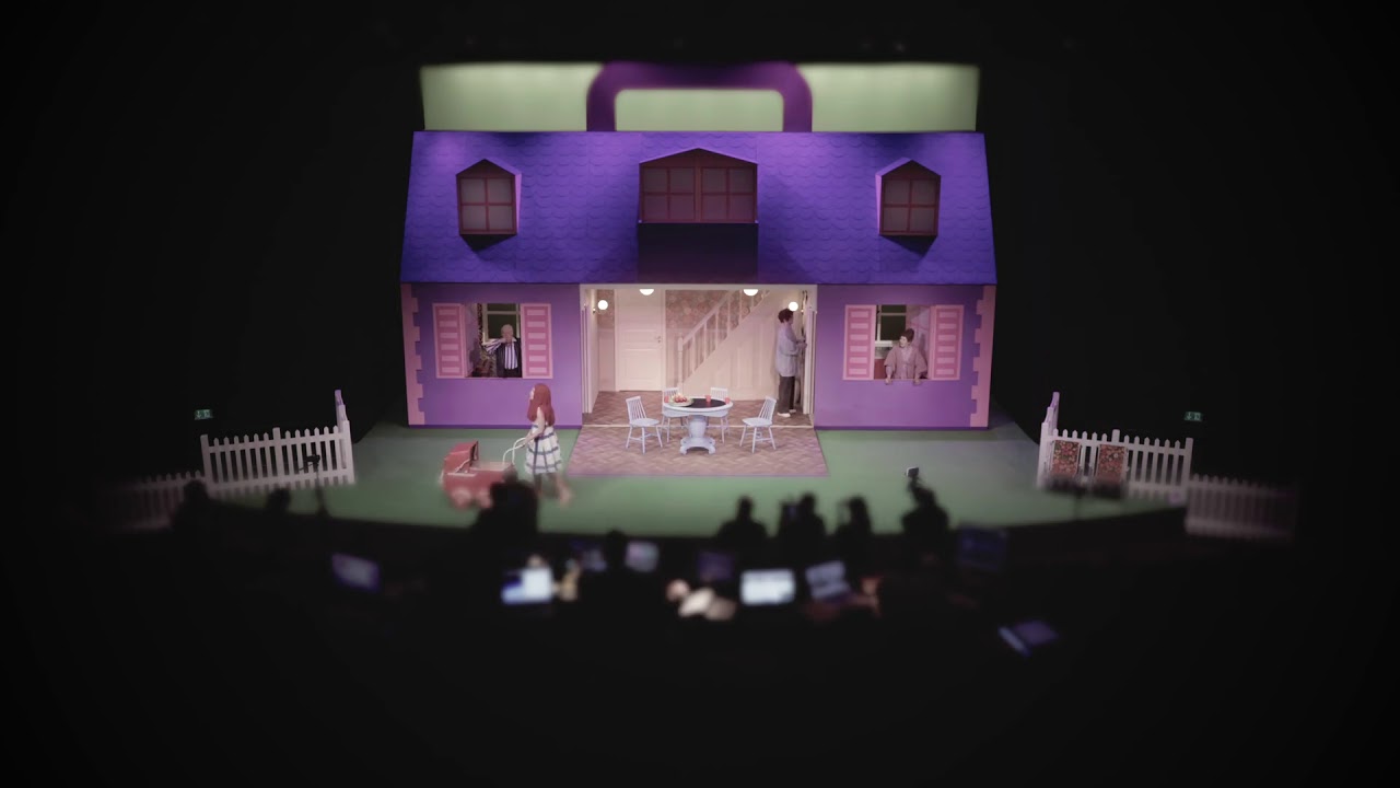 Parasitterne rykker ind på Aarhus Teater