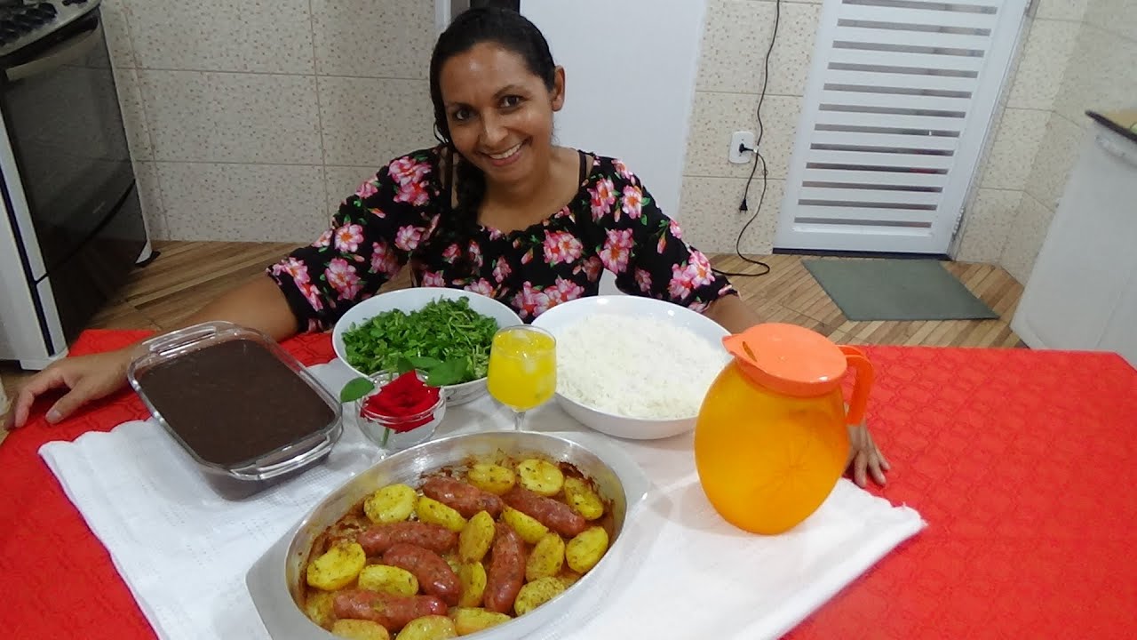 Gastei 20 reais em toda essa comida que dá pra 6 pessoas