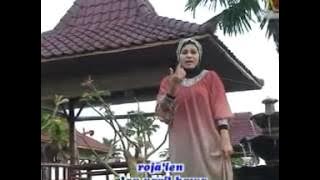 Murniati Maharani   Roja'ien   ABD ROSHAD