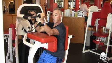 seated tricep extension machine