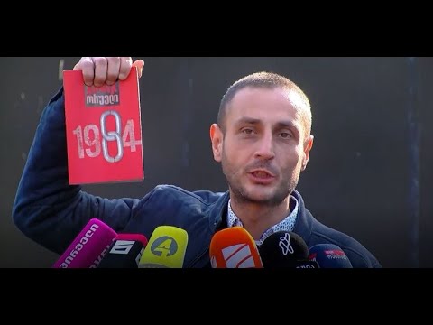 ლაშა ჩხარტიშვილმა იზოლატორის დატოცებისას კვლავ ლობიოს მარცვლები გადაყარა